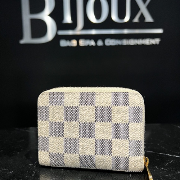 Damier Azur Mini Zippy Wallet - Picture 8 of 9